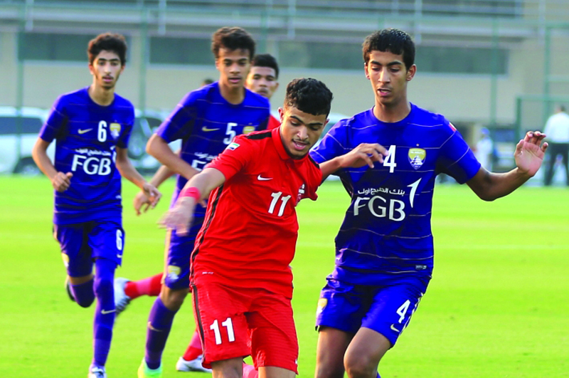"■ من لقاء الأهلي والعين في دوري الناشئين | البيان"