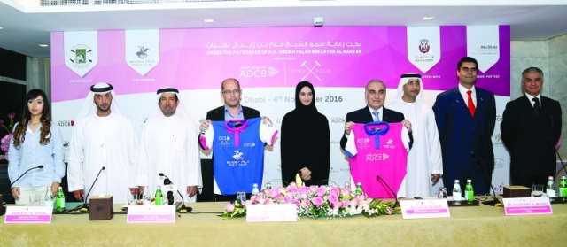 "■ خلال المؤتمر الصحفي للإعلان عن مبادرة «البولو الوردي»"