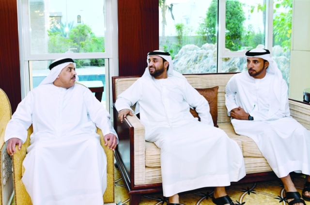 "■ خليفة سليمان وسلطان السبوسي وعبدالرحمن الغرير"