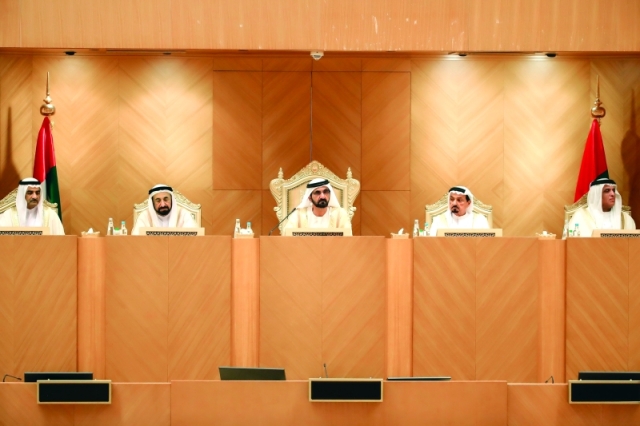 "محمد بن راشد خلال افتتاحه دور الانعقاد العادي الأول بحضور سلطان القاسمي وحميد النعيمي وحمد الشرقي وسعود بن صقر | أرشيفية"