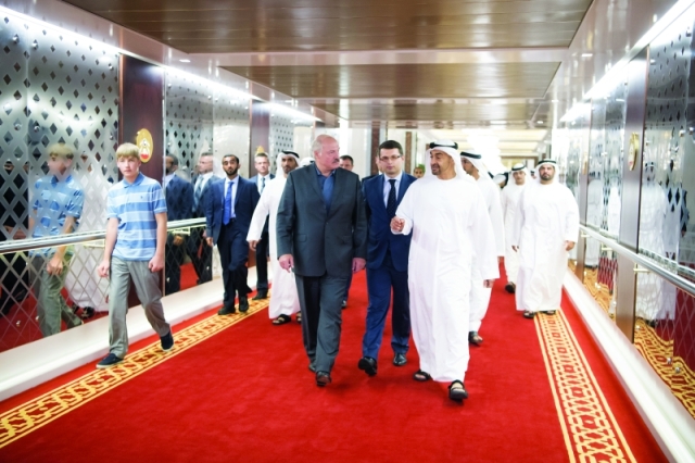 "■ محمد بن زايد مودعاً ألكسندر لوكاشينكو في مطار الرئاسة في أبوظبي بحضور نهيان بن زايد | وام"