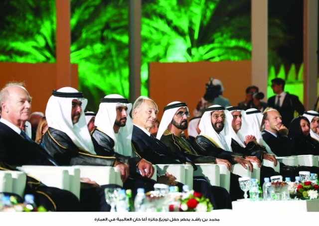 "■ سموه يتابع فعاليات الحفل بحضور حمدان بن محمد وطحنون بن محمد وسيف وحامد بن زايد ونهيان بن مبارك"