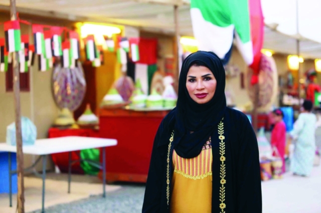 "منى المهيري: معروضات ومشغولات أبدعت المرأة في حياكتها"