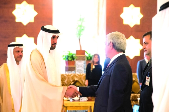 "■ .. و محمد المزروعي"
