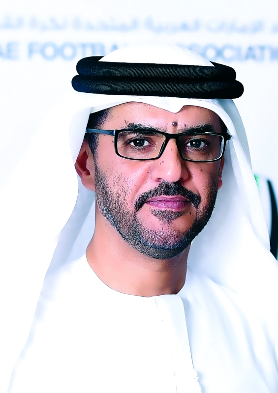 "■ الدكتور خليفة الغفلي"