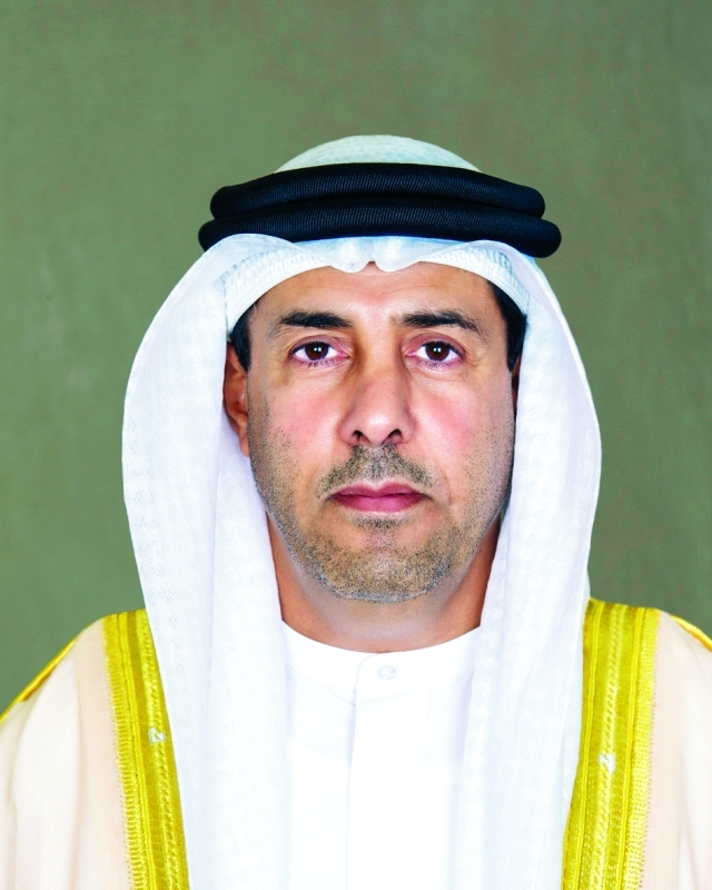 "■ علي المنصوري"