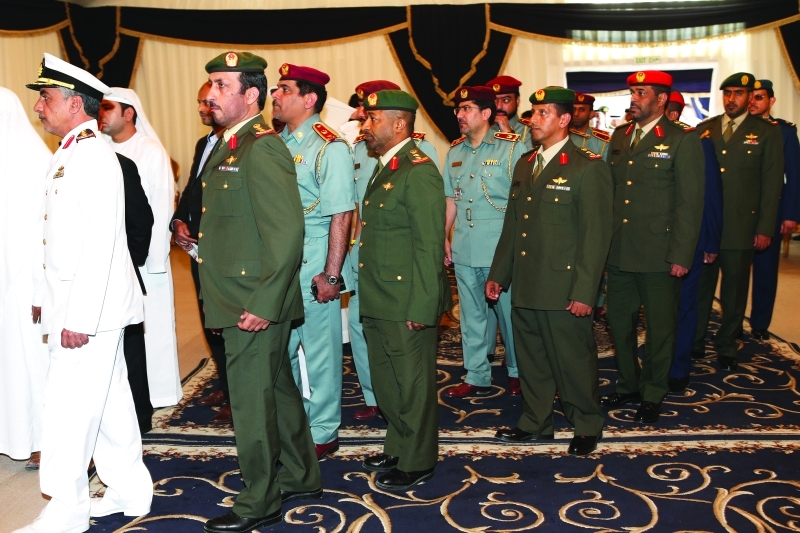 "قيادات عسكرية وشرطية خلال العزاء"