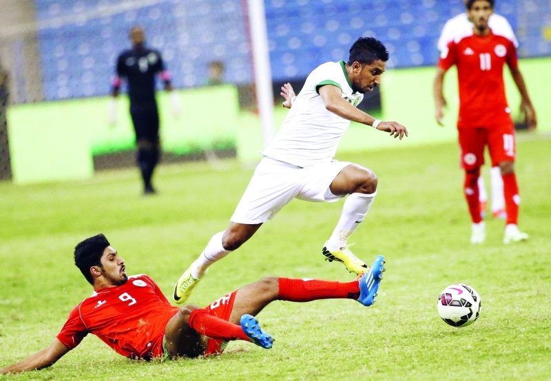 "■ منتخب السعودية يجهز عددا من الوديات خلال معسكر أبوظبي | أرشيفية"