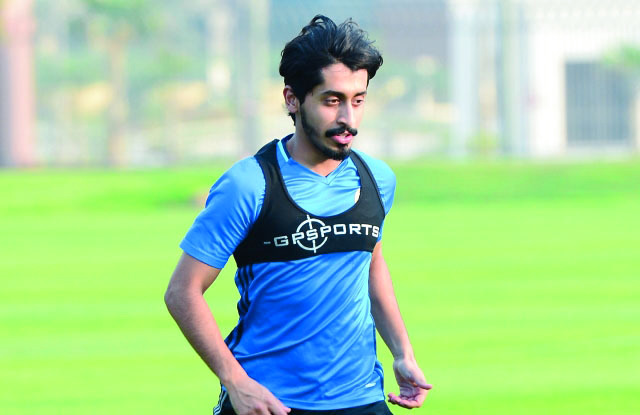 "■ خلفان مبارك لاعب الجزيرة البيان"