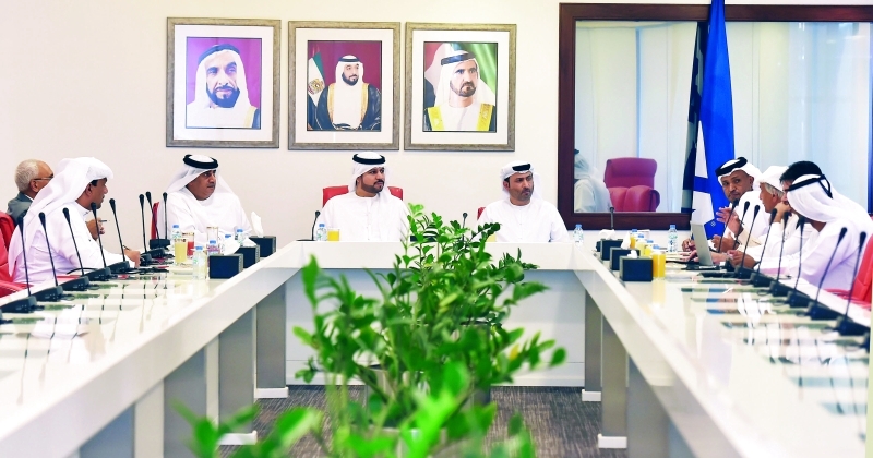 "■ سعيد الطنيجي خلال ترؤسه اجتماع لجنة المسابقات | البيان"