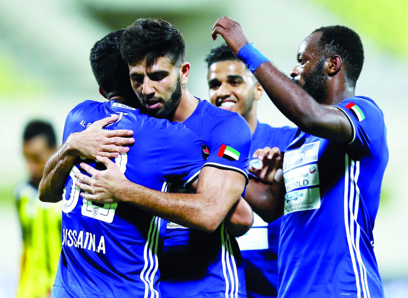 "فرحة نجوم العميد بالخماسية في شباك كلباء البيان"