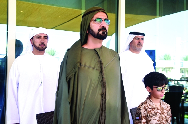 "محمد بن راشد خلال دقيقة الدعاء الصامت في يوم الشهيد | تصوير: ناصر بابو"