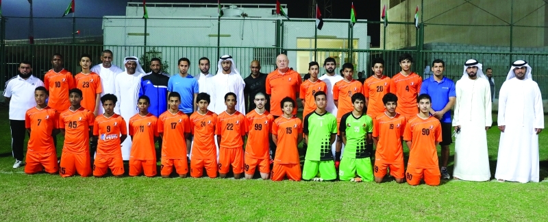 "■ راشد بن عمار مع قطاع المراحل السنية لكرة القدم | البيان"