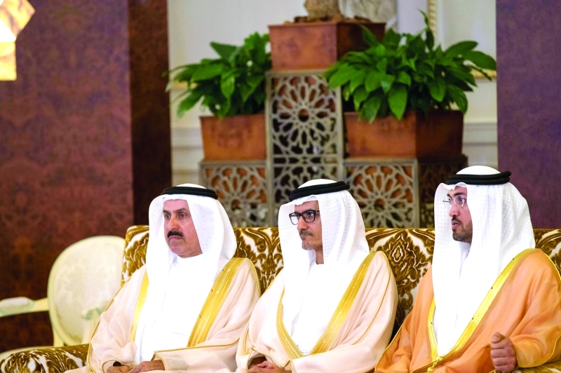 "صقر غباش وعلي الشامسي ومحمد المزروعي"