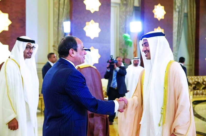 "■ عبدالفتاح السيسي بحضور محمد بن زايد مرحباً بعبدالله بن زايد"