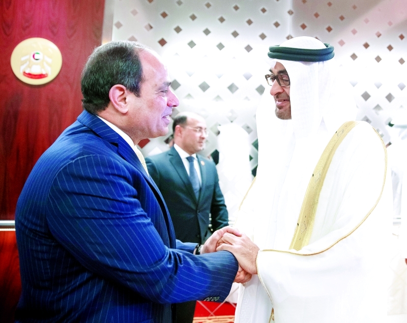"محمد بن زايد في مقدمة مستقبلي عبدالفتاح السيسي"