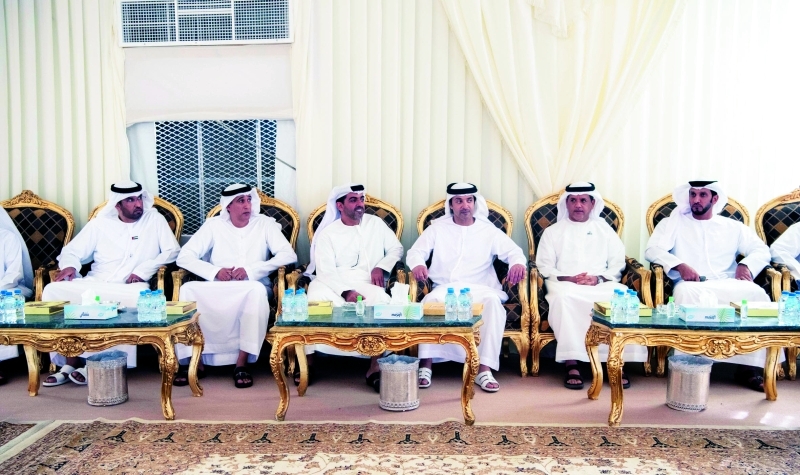 "■ هزاع وحامد بن زايد خلال تقديم واجب العزاء | وام"