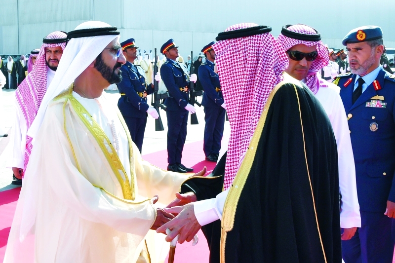 "■ الملك سلمان وفي وداعه محمد بن راشد"