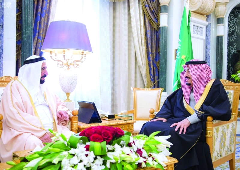 "■ الملك سلمان خلال استقباله سلطان القاسمي | واس"