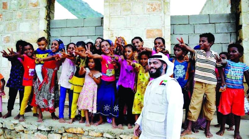 "خلال تقديم مساعدات في جزيرة سقطرى"