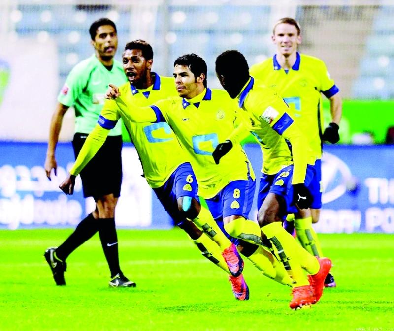 "■ الشهري لاعب النصر يحتفل بهدفه في مرمى الفتح | البيان"