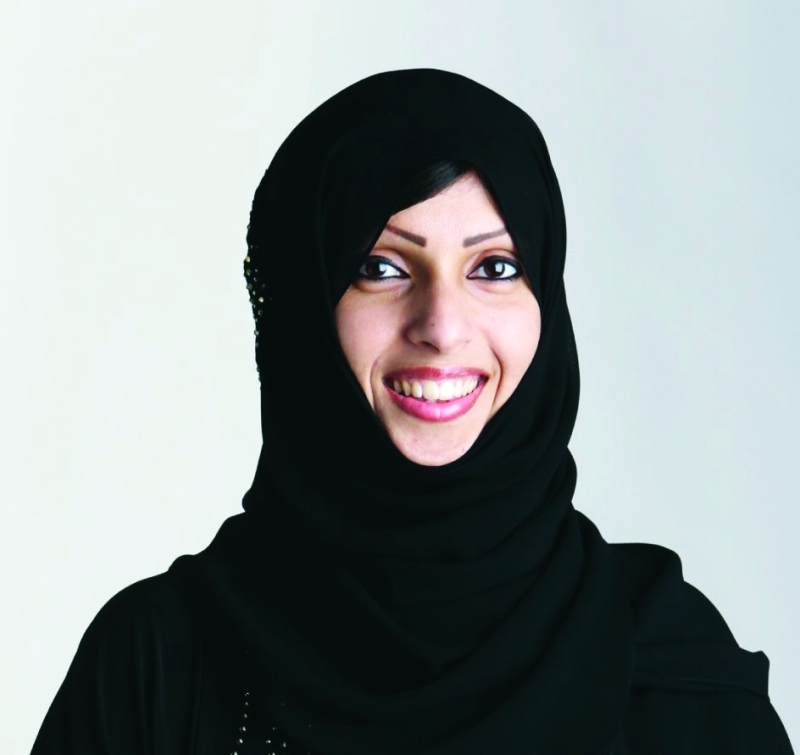"إيمان الهاشمي: البعض يعيش ميتاً والبعض يموت مدى الحياة"