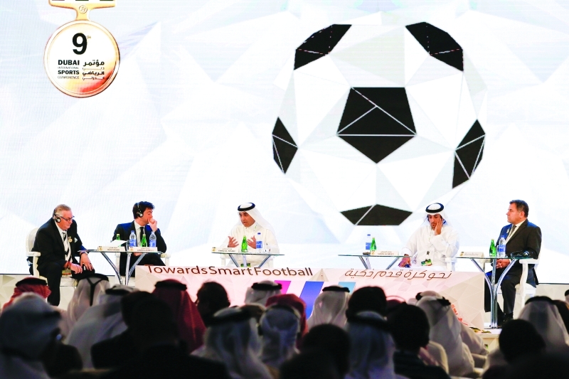 "■ مناقشات مثمرة في مؤتمر دبي الدولي | البيان"