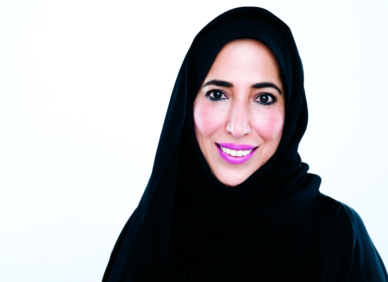 "فاطمة المري"