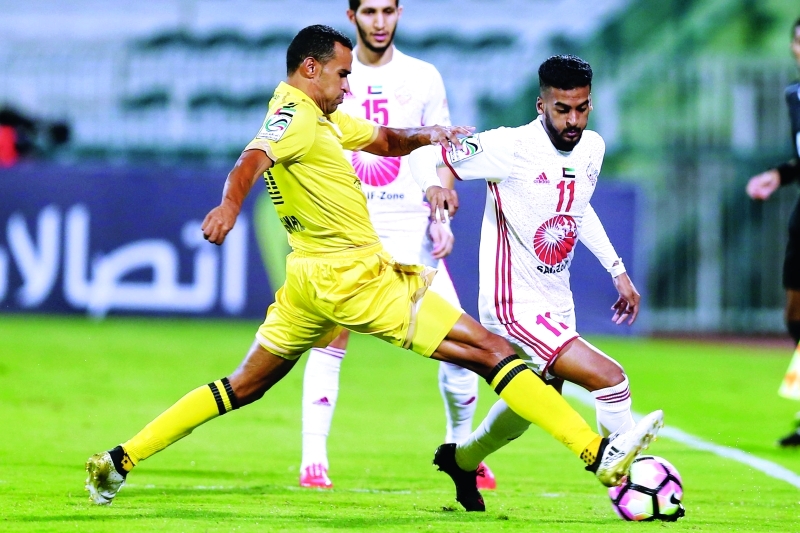 "الملك يخطو بثبات نحو اللقب التاسع في بطولته المفضلة"