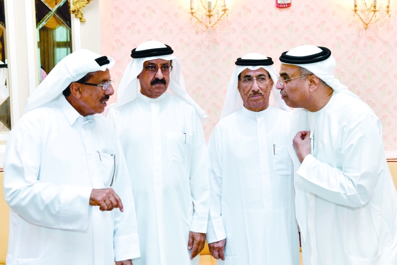 "عبيد الطاير وسعيد الكندي وحميد العويس وخلف الحبتور"