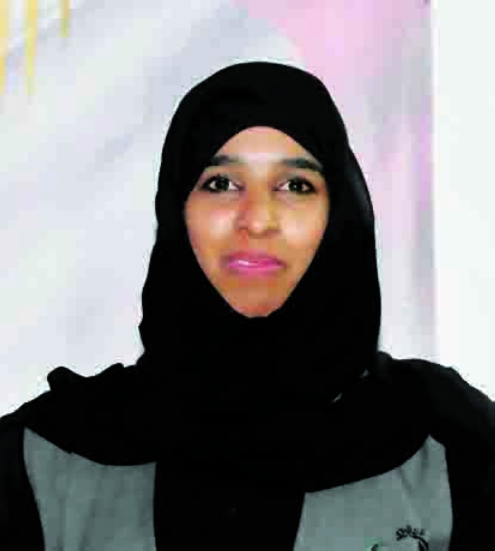 "عائشة الظاهري"