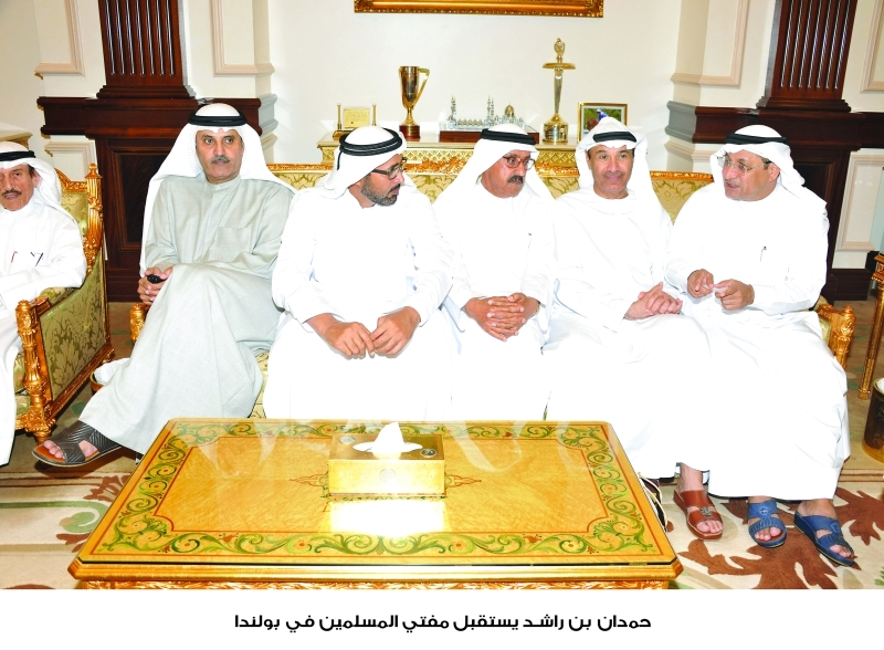 "حميد القطامي وحسين لوتاه وسعيد الكندي وسعيد الطاير"