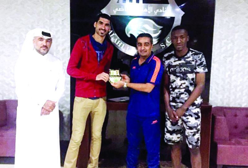 "■ تكريم اللاعب سيد عدنان"