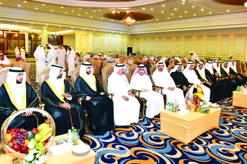 "سعيد بن محمد وممثلو الجهات الراعية خلال الحفل"