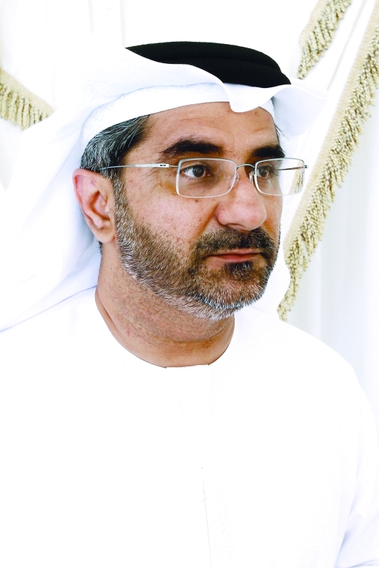 "خالد الحوسني"