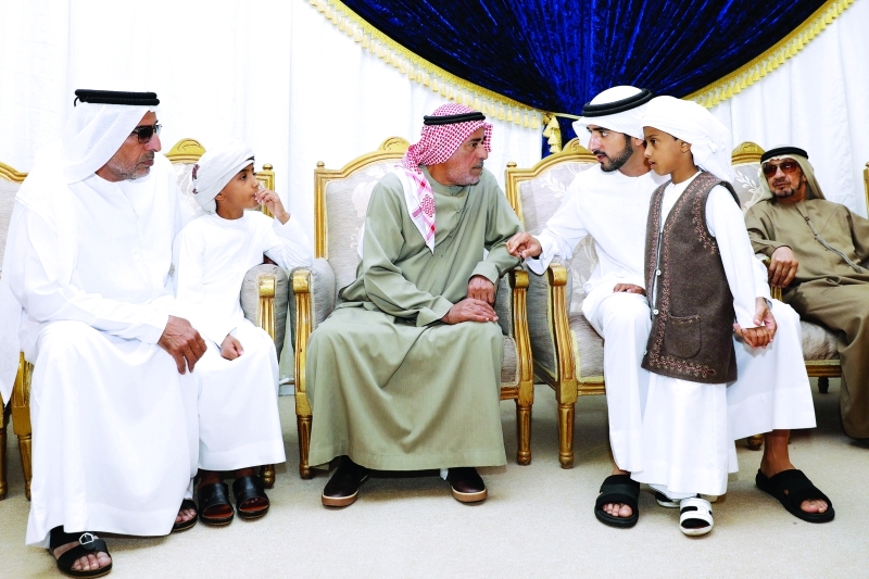 "■ حمدان بن محمد معزياً أسرة شهيد الوطن عبد الله الكعبي"