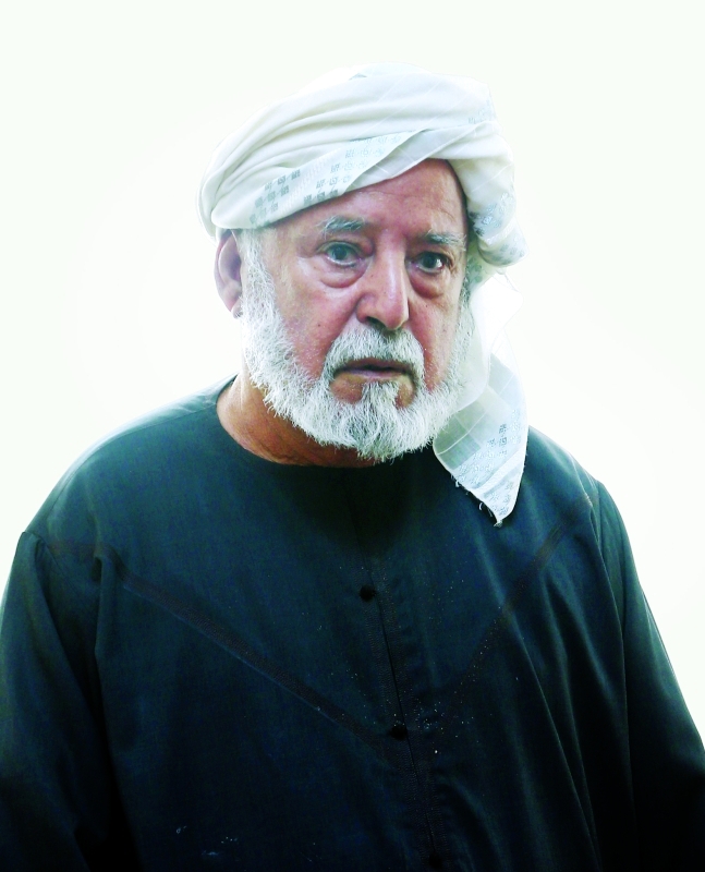 "■ خميس المزروعي"