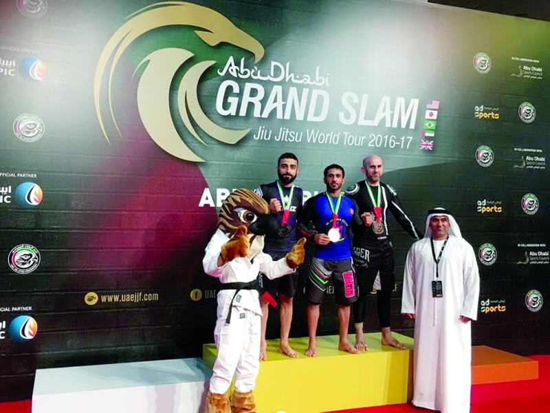 "تتويج منتخب الداخلية"