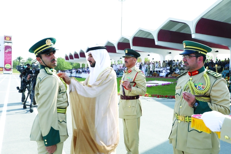 "سموه خلال تكريم الأوائل"