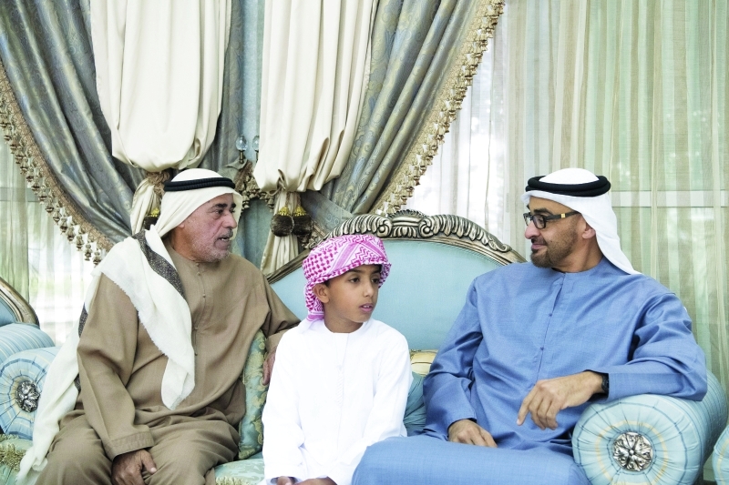 "■ محمد بن زايد معزياً والد شهيد الوطن والإنسانية عبدالله الكعبي | وام"