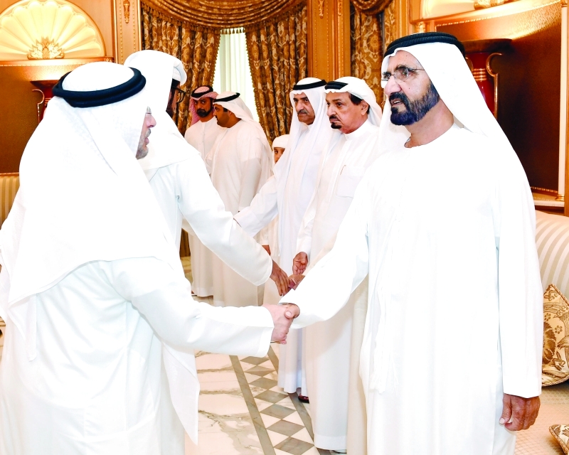 "■ محمد بن راشد وحميد النعيمي وحمد الشرقي وعمار النعيمي ومحمد الشرقي يتقبلون التعازي"