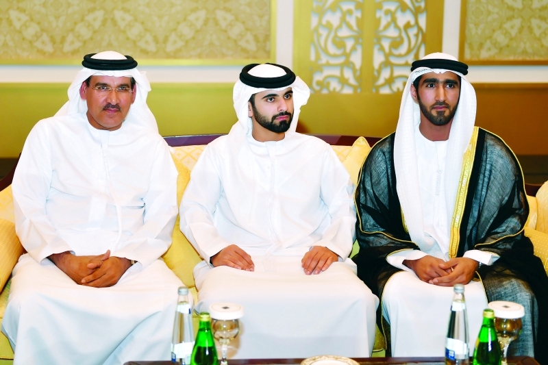 "■ منصور بن محمد خلال الحفل"