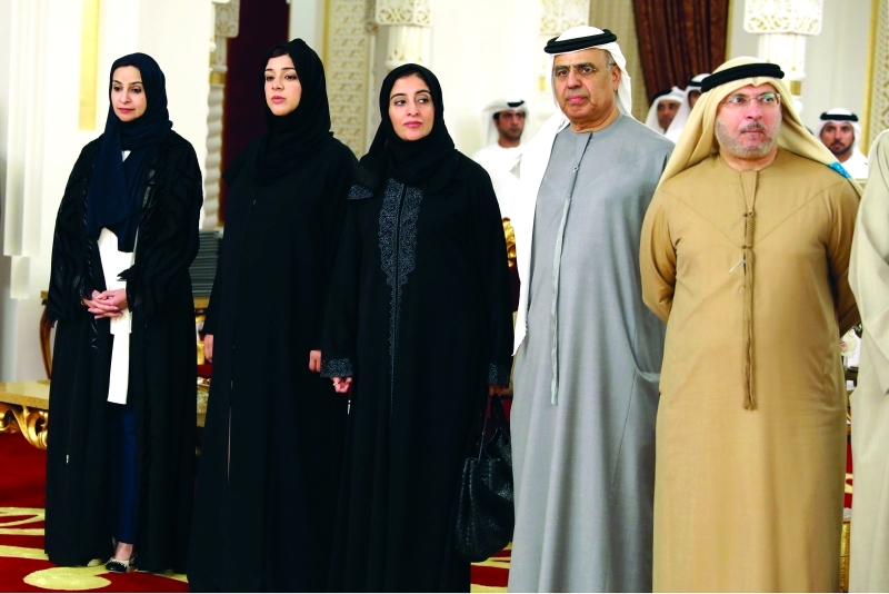 "■ عبيد الطاير ونجلاء العور وجميلة المهيري وريم الهاشمي وأنور قرقاش"