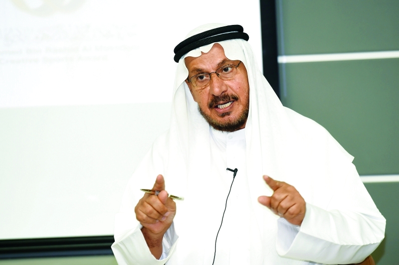 "■ د. خليفة الشعالي"
