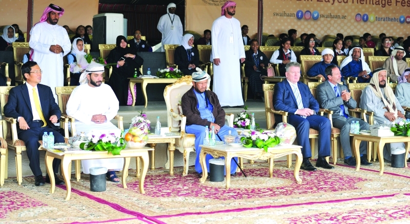 "■ سلطان بن زايد يتابع فعاليات المهرجان | البيان"