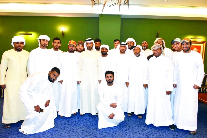 "■ جانب من اللقاء مع جماهير الجوارح | تصوير- عيسى البلوشي"