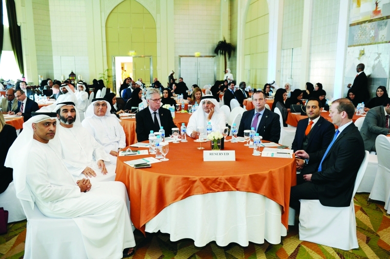 «صحة دبي» تستعرض مؤشرات تنفيذ استراتيجية التطوير