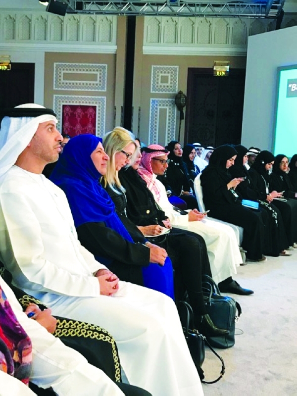"■ أحمد الفلاسي خلال الجلسة | البيان"