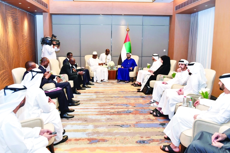 "■ محمد بن راشد مستقبلاَ رئيس السنغال بحضور حمدان ومكتوم وأحمد ومنصور بن محمد وريم الهاشمي"