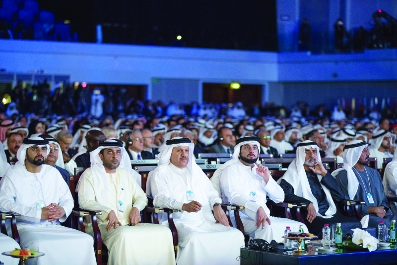"أحمد بن سعيد وأحمد ومنصور بن محمد ونهيان بن مبارك وعبد العزيز النعيمي"